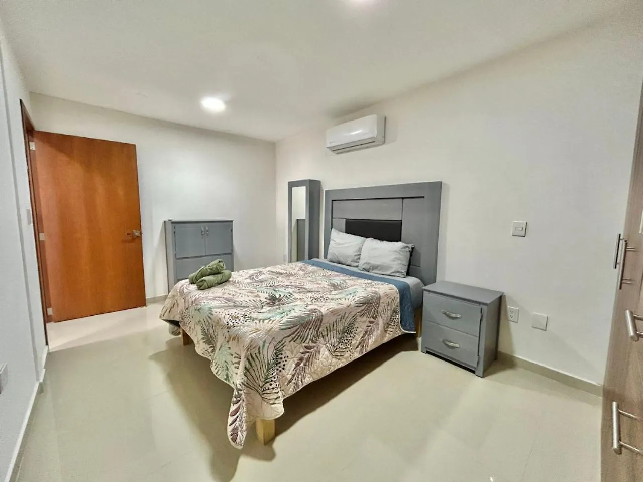 Muy Cerca De Zona Dorada Y Centrico , By G P S Rentas Apartment Mazatlan